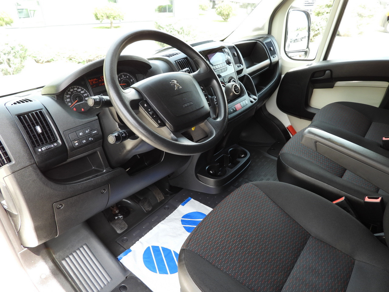 PEUGEOT BOXER REFRIGERATOR VAN -10*C CRUISE CONTROL AIR CONDITIONING 130HP - Refrigerated delivery van: picture 2 PEUGEOT BOXER REFRIGERATOR VAN -10*C CRUISE CONTROL AIR CONDITIONING 130HP - Refrigerated delivery van: picture 2