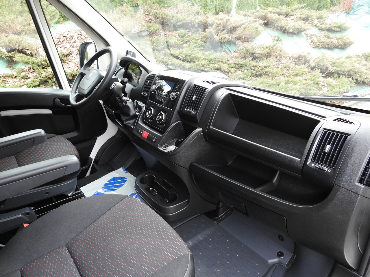 PEUGEOT BOXER REFRIGERATOR VAN -5*C TWO COMPARTMENTS CRUISE CONTROL AIR CONDITIONING  120HP leasing PEUGEOT BOXER REFRIGERATOR VAN -5*C TWO COMPARTMENTS CRUISE CONTROL AIR CONDITIONING  120HP: picture 41