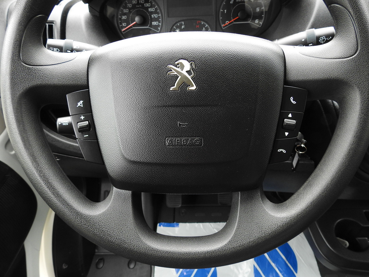 PEUGEOT BOXER REFRIGERATOR VAN -5*C TWO COMPARTMENTS CRUISE CONTROL AIR CONDITIONING  120HP leasing PEUGEOT BOXER REFRIGERATOR VAN -5*C TWO COMPARTMENTS CRUISE CONTROL AIR CONDITIONING  120HP: picture 34