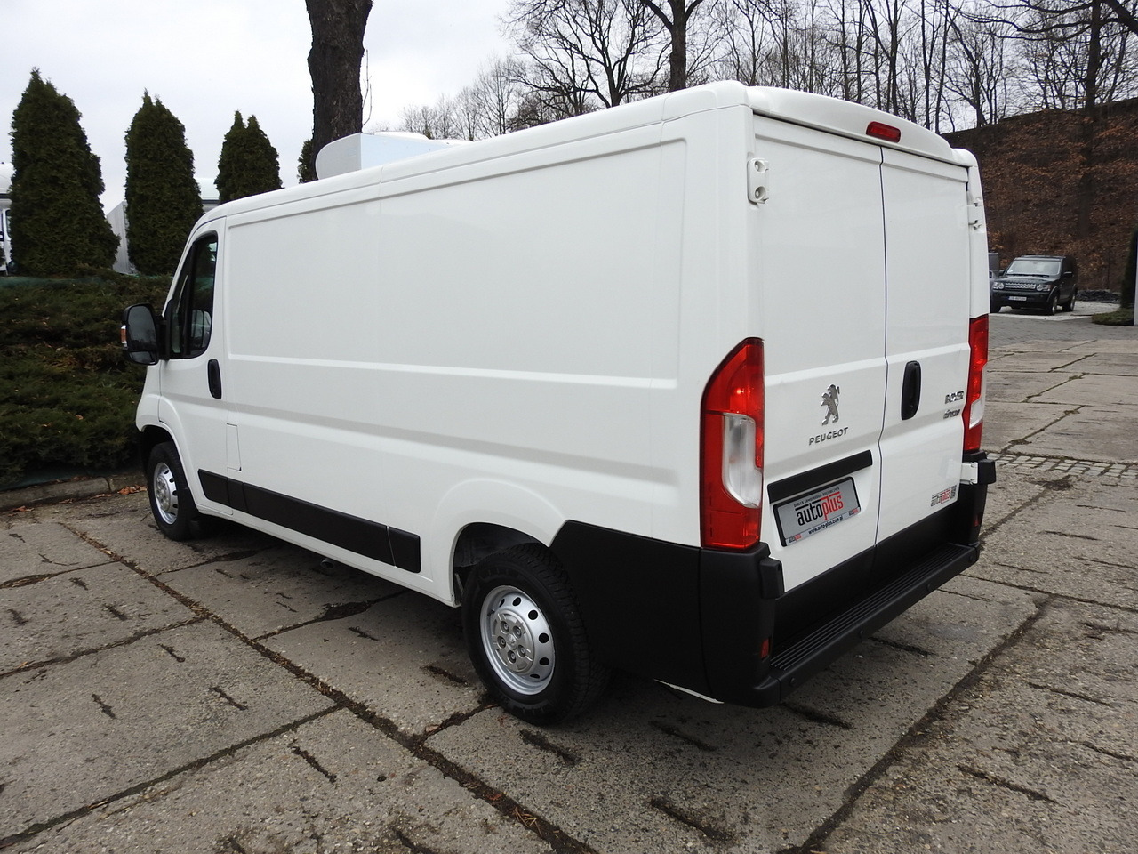 PEUGEOT BOXER REFRIGERATOR VAN -5*C TWO COMPARTMENTS CRUISE CONTROL AIR CONDITIONING  120HP leasing PEUGEOT BOXER REFRIGERATOR VAN -5*C TWO COMPARTMENTS CRUISE CONTROL AIR CONDITIONING  120HP: picture 9
