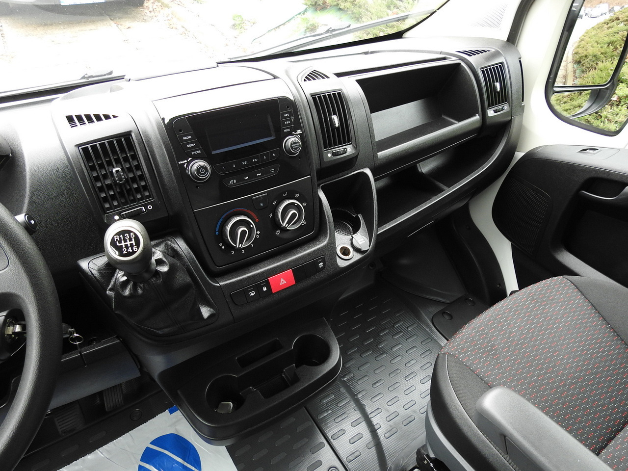 PEUGEOT BOXER REFRIGERATOR VAN -5*C TWO COMPARTMENTS CRUISE CONTROL AIR CONDITIONING  120HP leasing PEUGEOT BOXER REFRIGERATOR VAN -5*C TWO COMPARTMENTS CRUISE CONTROL AIR CONDITIONING  120HP: picture 36