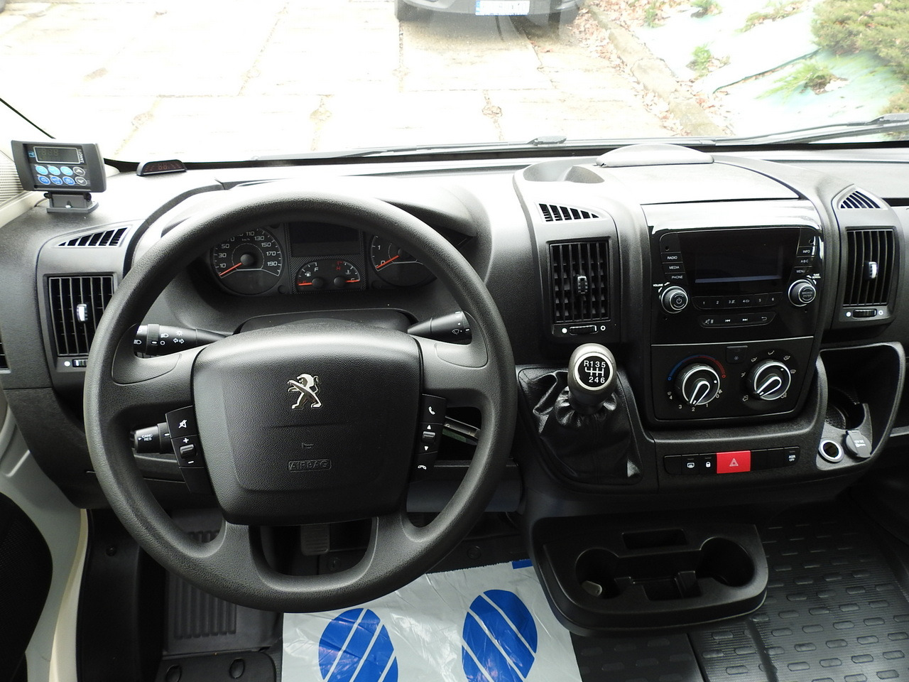 PEUGEOT BOXER REFRIGERATOR VAN -5*C TWO COMPARTMENTS CRUISE CONTROL AIR CONDITIONING  120HP leasing PEUGEOT BOXER REFRIGERATOR VAN -5*C TWO COMPARTMENTS CRUISE CONTROL AIR CONDITIONING  120HP: picture 33