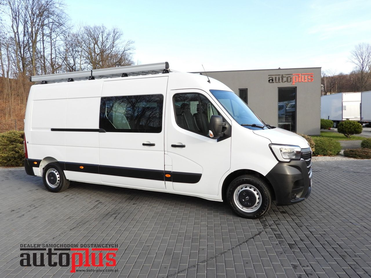 RENAULT MASTER BOX DELIVERY VAN 7 SEATS CRUISE CONTROL NAVIGATION LED LIGHTS AIR CONDITIONING 180HP - Panel van: picture 1 RENAULT MASTER BOX DELIVERY VAN 7 SEATS CRUISE CONTROL NAVIGATION LED LIGHTS AIR CONDITIONING 180HP - Panel van: picture 1