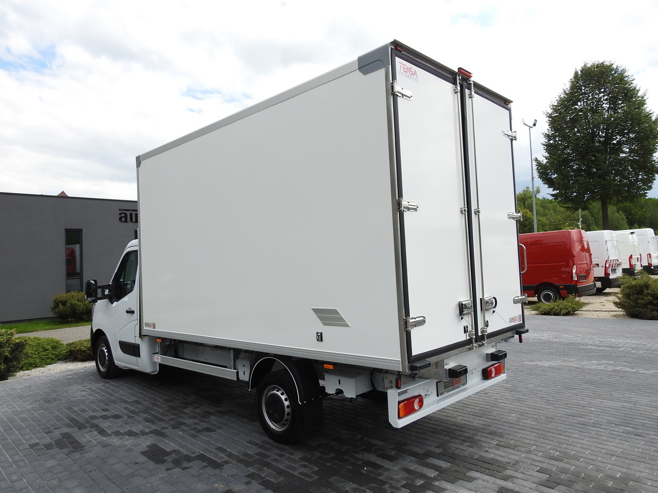 RENAULT MASTER NEW REGRIGERATOR BOX -10*C 8 PALLETS CRUISE CONTROL AIR CONDITIONING LED LIGHTS GUARANTEE 165HP leasing RENAULT MASTER NEW REGRIGERATOR BOX -10*C 8 PALLETS CRUISE CONTROL AIR CONDITIONING LED LIGHTS GUARANTEE 165HP: picture 10 RENAULT MASTER NEW REGRIGERATOR BOX -10*C 8 PALLETS CRUISE CONTROL AIR CONDITIONING LED LIGHTS GUARANTEE 165HP leasing RENAULT MASTER NEW REGRIGERATOR BOX -10*C 8 PALLETS CRUISE CONTROL AIR CONDITIONING LED LIGHTS GUARANTEE 165HP: picture 10