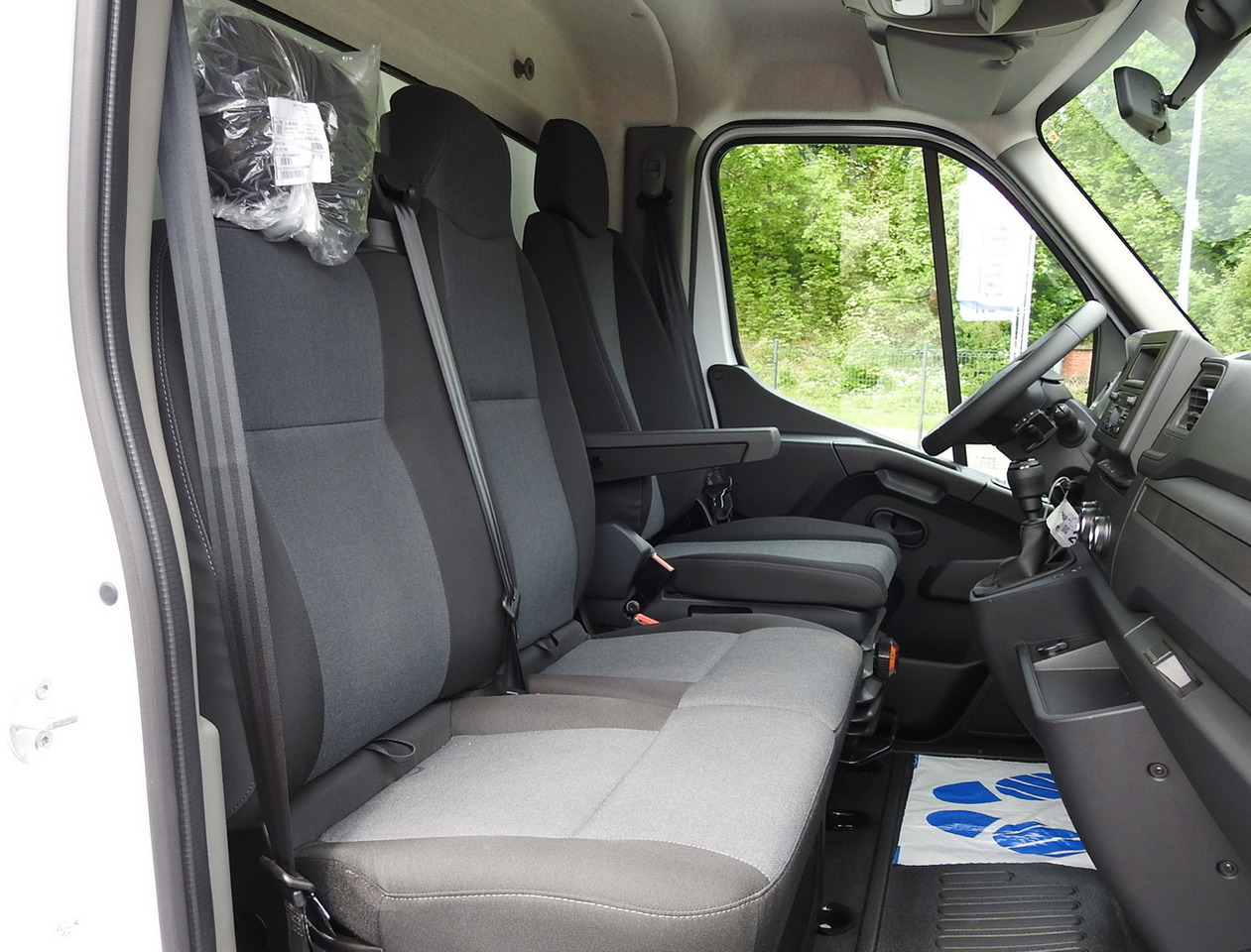 RENAULT MASTER NEW REGRIGERATOR BOX -10*C 8 PALLETS CRUISE CONTROL AIR CONDITIONING LED LIGHTS GUARANTEE 165HP leasing RENAULT MASTER NEW REGRIGERATOR BOX -10*C 8 PALLETS CRUISE CONTROL AIR CONDITIONING LED LIGHTS GUARANTEE 165HP: picture 39 RENAULT MASTER NEW REGRIGERATOR BOX -10*C 8 PALLETS CRUISE CONTROL AIR CONDITIONING LED LIGHTS GUARANTEE 165HP leasing RENAULT MASTER NEW REGRIGERATOR BOX -10*C 8 PALLETS CRUISE CONTROL AIR CONDITIONING LED LIGHTS GUARANTEE 165HP: picture 39