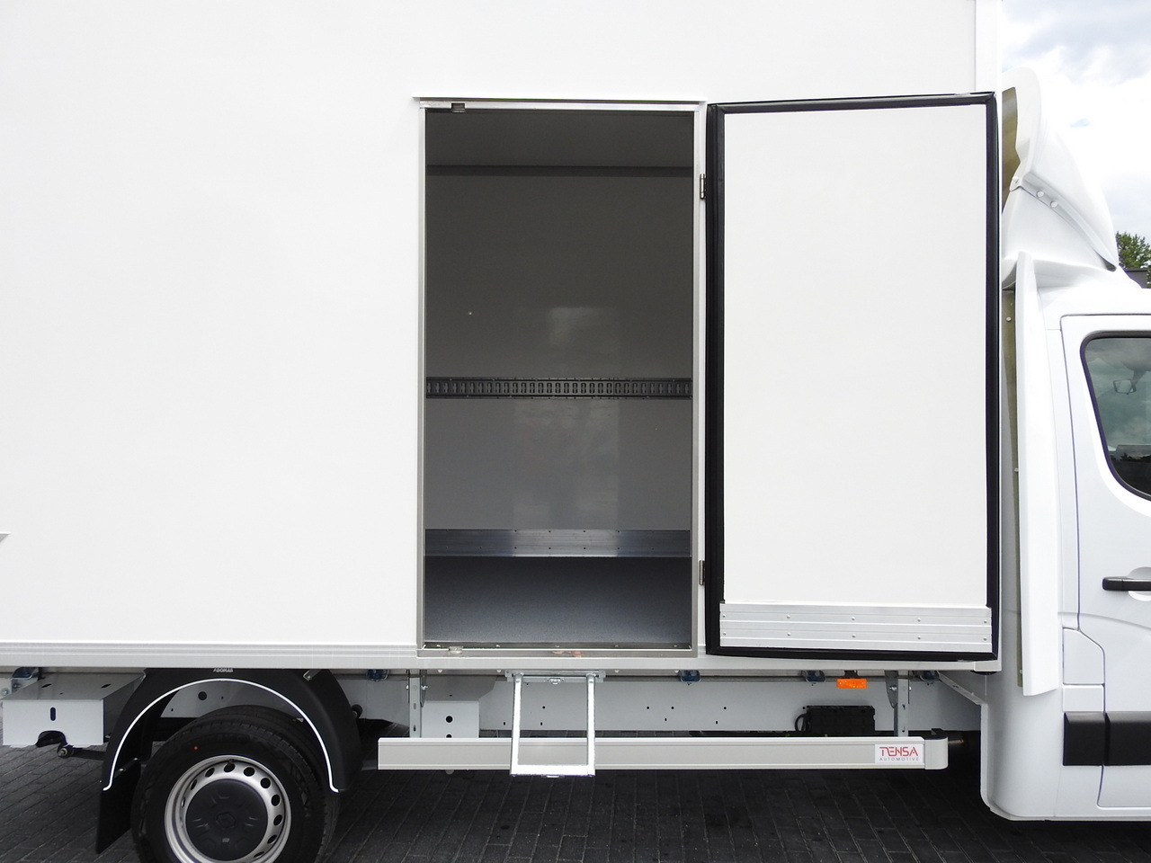 RENAULT MASTER NEW REGRIGERATOR BOX -10*C 8 PALLETS CRUISE CONTROL AIR CONDITIONING LED LIGHTS GUARANTEE 165HP leasing RENAULT MASTER NEW REGRIGERATOR BOX -10*C 8 PALLETS CRUISE CONTROL AIR CONDITIONING LED LIGHTS GUARANTEE 165HP: picture 23 RENAULT MASTER NEW REGRIGERATOR BOX -10*C 8 PALLETS CRUISE CONTROL AIR CONDITIONING LED LIGHTS GUARANTEE 165HP leasing RENAULT MASTER NEW REGRIGERATOR BOX -10*C 8 PALLETS CRUISE CONTROL AIR CONDITIONING LED LIGHTS GUARANTEE 165HP: picture 23