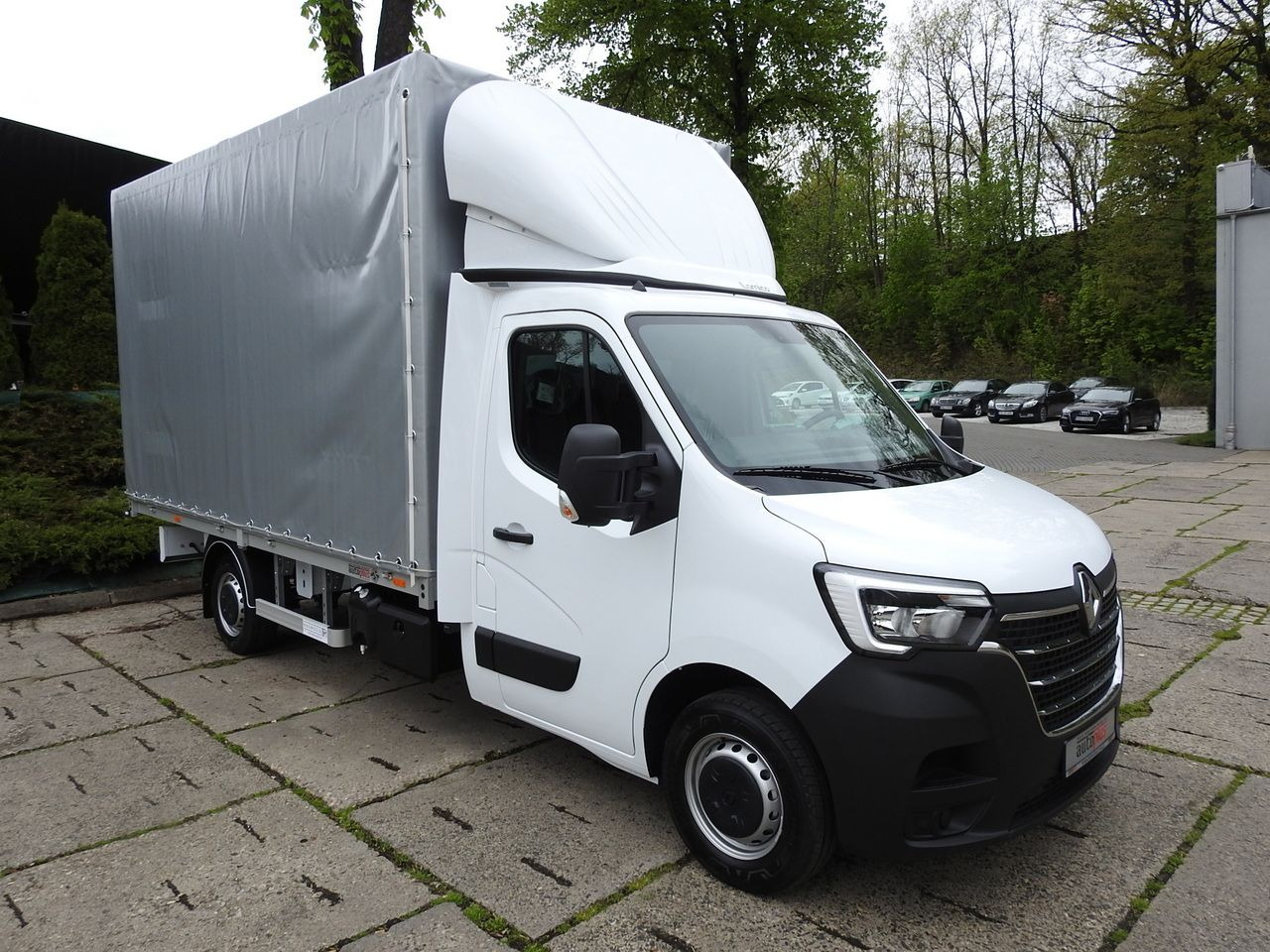RENAULT MASTER NEW TARPAULIN 8 PALLETS CRUISE CONTROL LED LIGHTS AIR CONDITIONING 165HP - Curtain side van: picture 4 RENAULT MASTER NEW TARPAULIN 8 PALLETS CRUISE CONTROL LED LIGHTS AIR CONDITIONING 165HP - Curtain side van: picture 4
