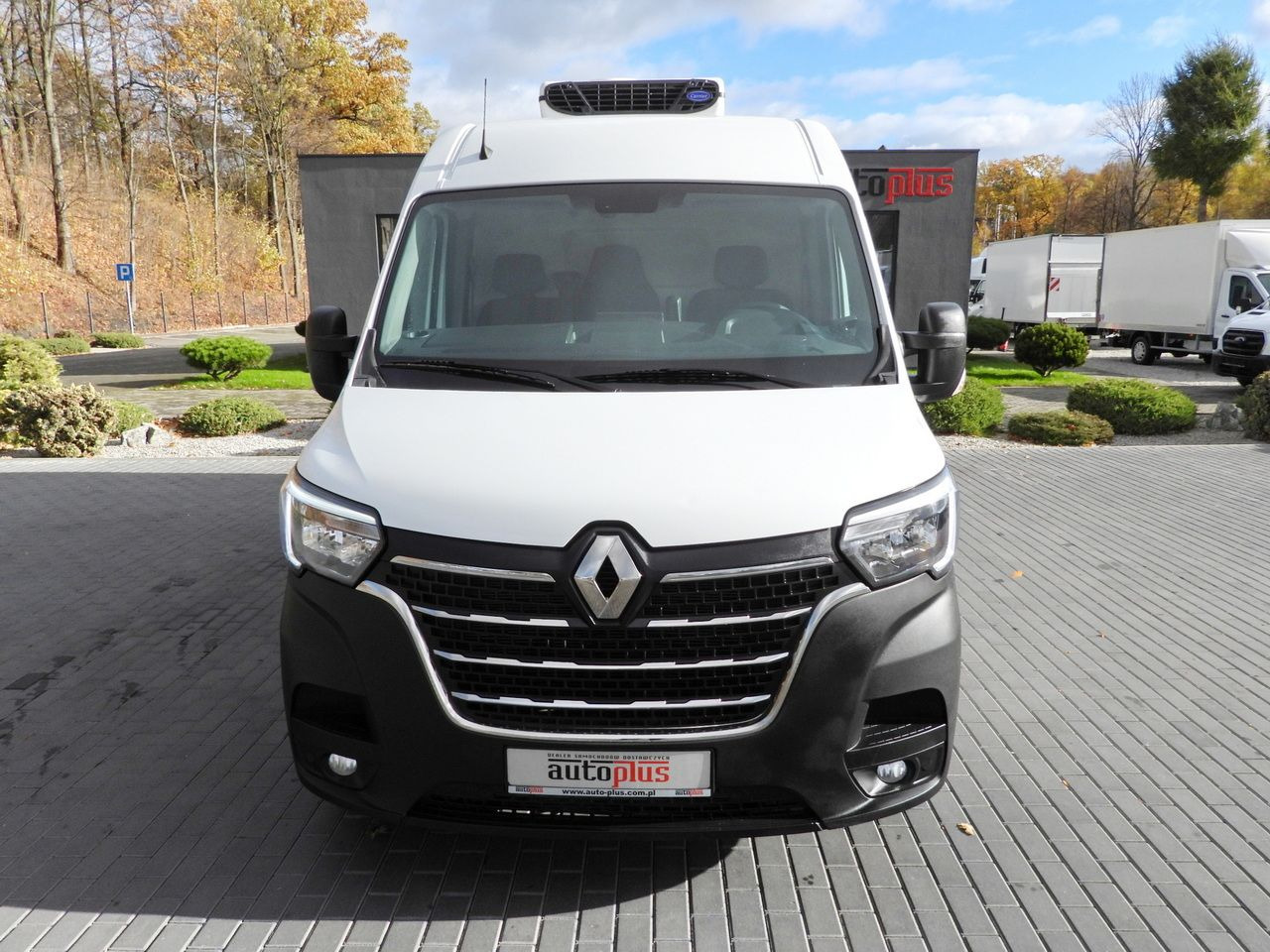 RENAULT MASTER REFRIGERATOR VAN 0*C CRUISE CONTROL LED LIGHTS AIR CONDITIONING 135HP - Refrigerated delivery van: picture 5 RENAULT MASTER REFRIGERATOR VAN 0*C CRUISE CONTROL LED LIGHTS AIR CONDITIONING 135HP - Refrigerated delivery van: picture 5
