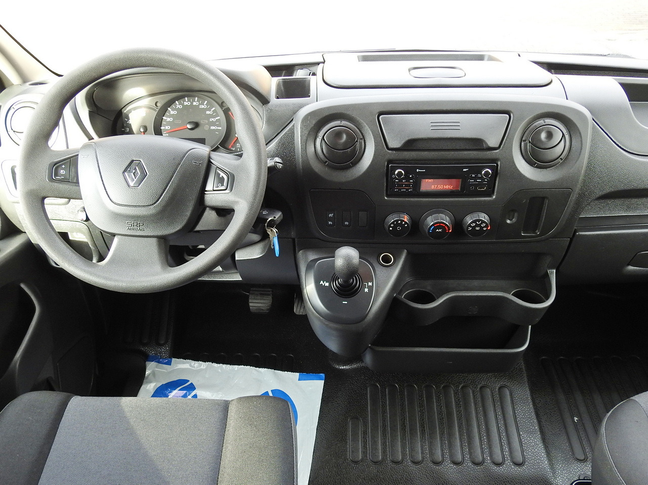 RENAULT MASTER TARPAULIN 10 PALLETS WEBASTO CRUISE CONTROL AIR CONDITIONING PNEUMATICS AUTOMATIC TRANSMISSION   170HP leasing RENAULT MASTER TARPAULIN 10 PALLETS WEBASTO CRUISE CONTROL AIR CONDITIONING PNEUMATICS AUTOMATIC TRANSMISSION   170HP: picture 27