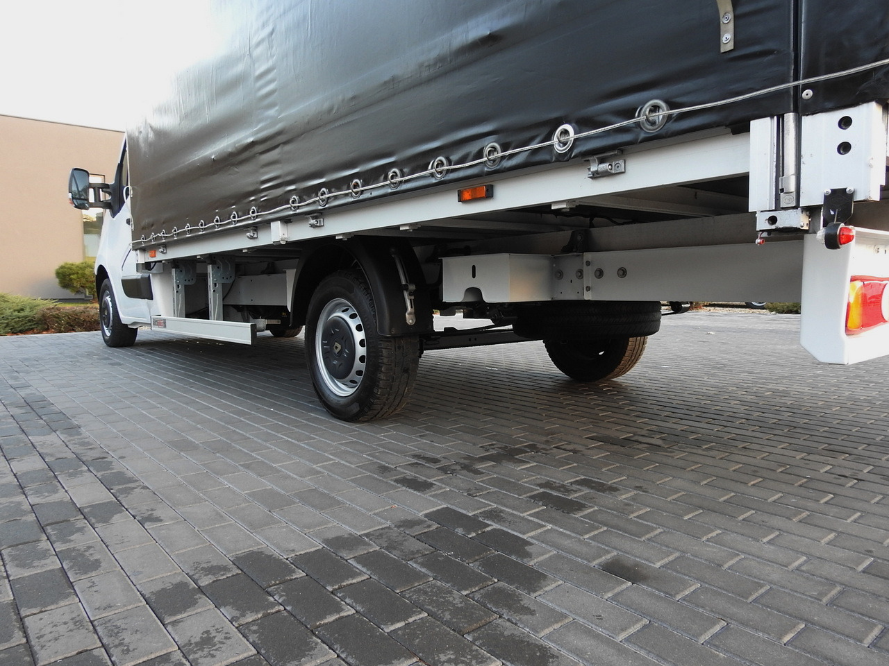 RENAULT MASTER TARPAULIN 10 PALLETS WEBASTO CRUISE CONTROL AIR CONDITIONING PNEUMATICS AUTOMATIC TRANSMISSION   170HP leasing RENAULT MASTER TARPAULIN 10 PALLETS WEBASTO CRUISE CONTROL AIR CONDITIONING PNEUMATICS AUTOMATIC TRANSMISSION   170HP: picture 16