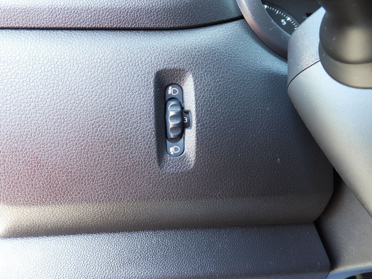 Curtain side van RENAULT MASTER TARPAULIN 10 PALLETS WEBASTO CRUISE CONTROL LED LIGHTS PNEUMATICS AIR CONDITIONING 165HP: picture 33 Curtain side van RENAULT MASTER TARPAULIN 10 PALLETS WEBASTO CRUISE CONTROL LED LIGHTS PNEUMATICS AIR CONDITIONING 165HP: picture 33