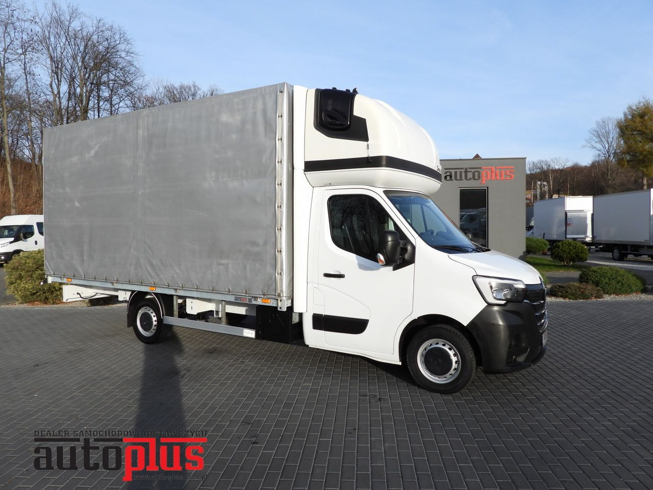 RENAULT MASTER TARPAULIN 10 PALLETS WEBASTO CRUISE CONTROL LED LIGHTS PNEUMATICS AIR CONDITIONING 165HP - Curtain side van: picture 1 RENAULT MASTER TARPAULIN 10 PALLETS WEBASTO CRUISE CONTROL LED LIGHTS PNEUMATICS AIR CONDITIONING 165HP - Curtain side van: picture 1