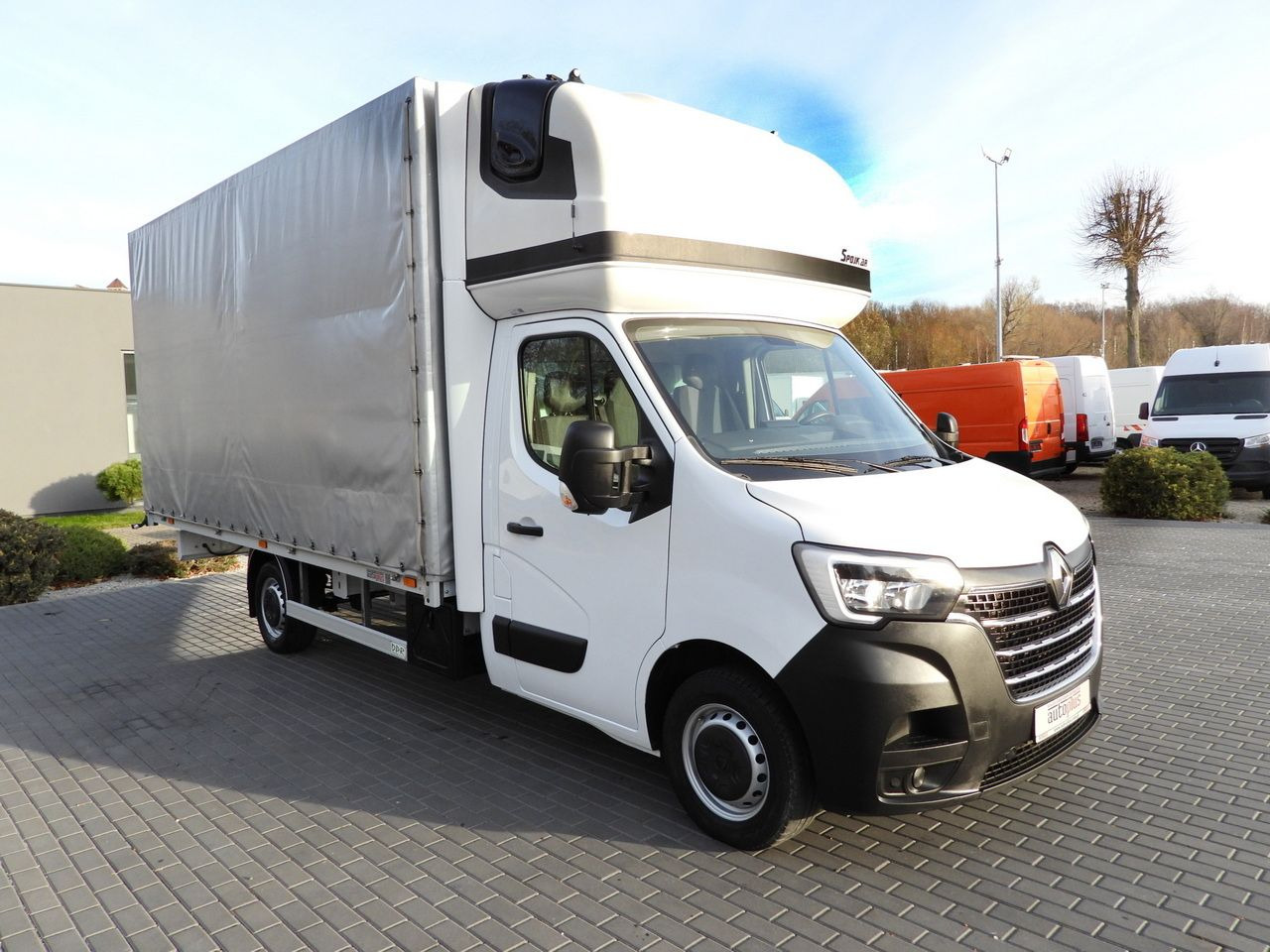 RENAULT MASTER TARPAULIN 10 PALLETS WEBASTO CRUISE CONTROL LED LIGHTS PNEUMATICS AIR CONDITIONING 165HP - Curtain side van: picture 4 RENAULT MASTER TARPAULIN 10 PALLETS WEBASTO CRUISE CONTROL LED LIGHTS PNEUMATICS AIR CONDITIONING 165HP - Curtain side van: picture 4