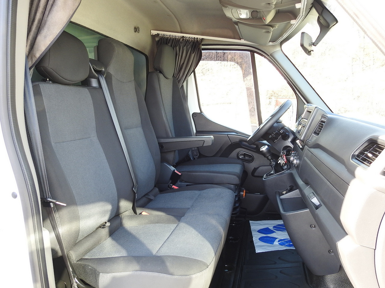 Curtain side van RENAULT MASTER  TARPAULIN 10 PALLETS WEBASTO CRUISE CONTROL LED LIGHTS PNEUMATICS AIR CONDITIONING  165HP: picture 39