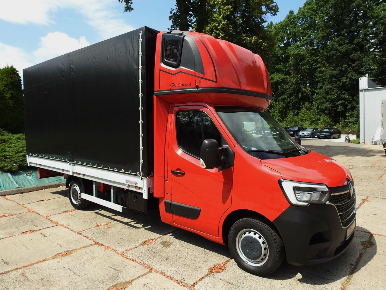 RENAULT MASTER TARPAULIN 10 PALLETS WEBASTO CRUISE CONTROL LED LIGHTS PNEUMATICS AIR CONDITIONING 165HP - Curtain side van: picture 4 RENAULT MASTER TARPAULIN 10 PALLETS WEBASTO CRUISE CONTROL LED LIGHTS PNEUMATICS AIR CONDITIONING 165HP - Curtain side van: picture 4