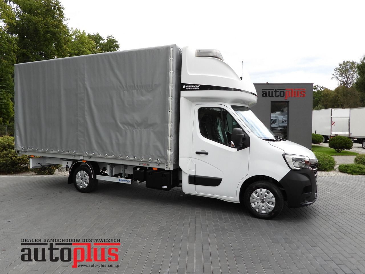 RENAULT MASTER TARPAULIN 10 PALLETS WEBASTO CRUISE CONTROL LED LIGHTS PNEUMATICS AIR CONDITIONING 165HP - Curtain side van: picture 1 RENAULT MASTER TARPAULIN 10 PALLETS WEBASTO CRUISE CONTROL LED LIGHTS PNEUMATICS AIR CONDITIONING 165HP - Curtain side van: picture 1