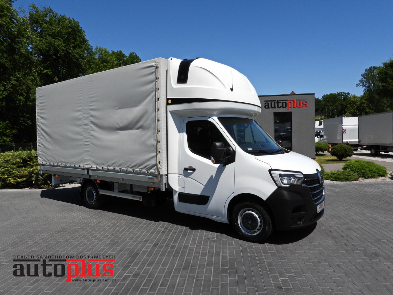 RENAULT MASTER TARPAULIN 10 PALLETS WEBASTO CRUISE CONTROL LED LIGHTS PNEUMATICS AIR CONDITIONING 165HP - Curtain side van: picture 1 RENAULT MASTER TARPAULIN 10 PALLETS WEBASTO CRUISE CONTROL LED LIGHTS PNEUMATICS AIR CONDITIONING 165HP - Curtain side van: picture 1