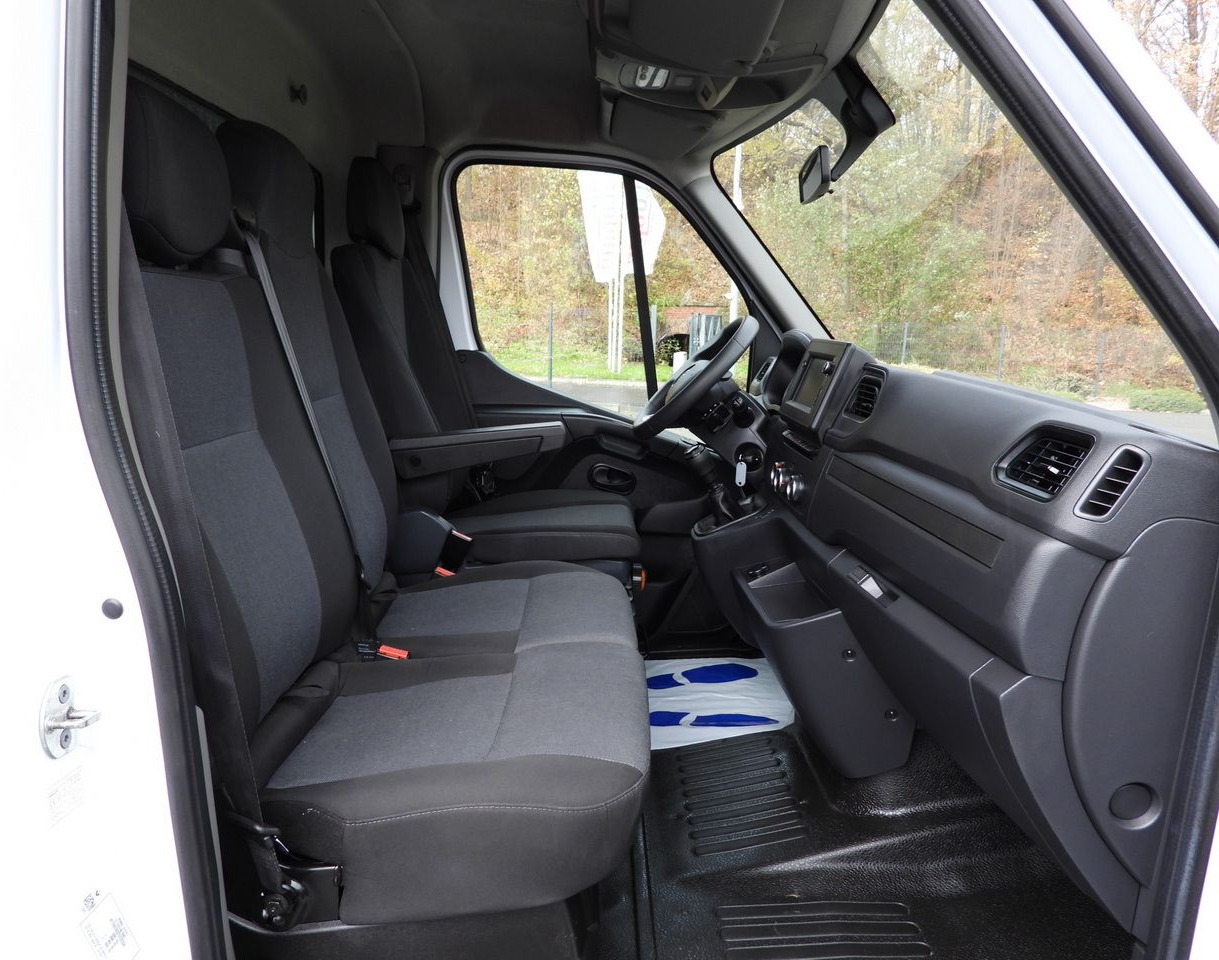 Curtain side van RENAULT MASTER TARPAULIN 10 PALLETS WEBASTO CRUISE CONTROL NAVIGATION LED LIGHTS TWIN WHEELS AIR CONDITIONING 165HP: picture 41 Curtain side van RENAULT MASTER TARPAULIN 10 PALLETS WEBASTO CRUISE CONTROL NAVIGATION LED LIGHTS TWIN WHEELS AIR CONDITIONING 165HP: picture 41