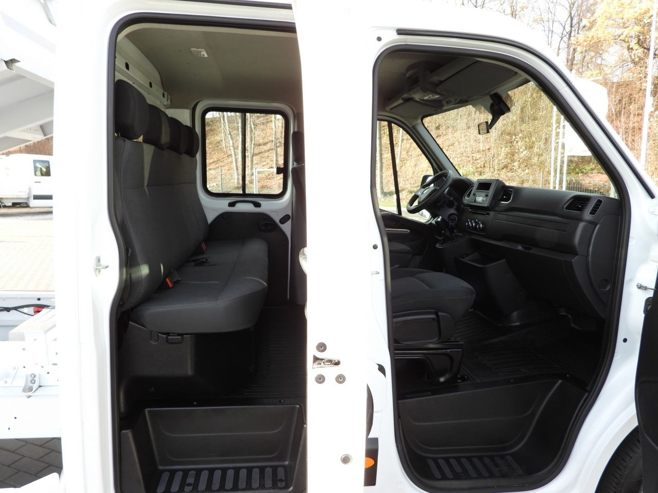 Tipper van RENAULT MASTER TIPPER DOUBLE CABIN DOKA 6 SEATS CRUISE CONTROL LED LIGHTS AIR CONDITIONING  145HP: picture 36
