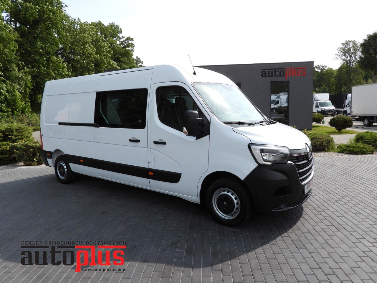 Renault MASTER KASTENWAGEN DOPPELKABINE 7 SITZE TEMPOMAT - Panel van, Combi van: picture 1 Renault MASTER KASTENWAGEN DOPPELKABINE 7 SITZE TEMPOMAT - Panel van, Combi van: picture 1