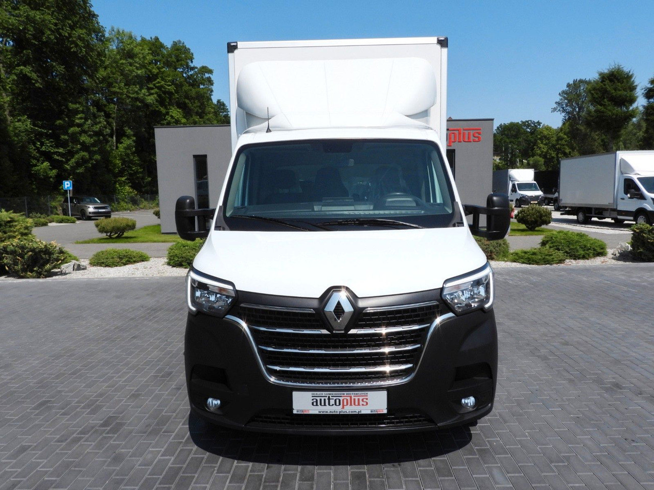 Renault MASTER KOFFER AUFZUG 8 PALETTEN TEMPOMAT LED - Closed box van: picture 5 Renault MASTER KOFFER AUFZUG 8 PALETTEN TEMPOMAT LED - Closed box van: picture 5
