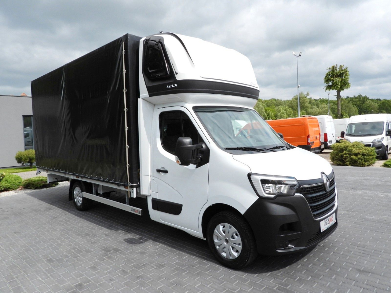 Renault MASTER PRITSCHE PLANE 10 PALETTEN TEMPOMAT - Curtain side van: picture 4 Renault MASTER PRITSCHE PLANE 10 PALETTEN TEMPOMAT - Curtain side van: picture 4