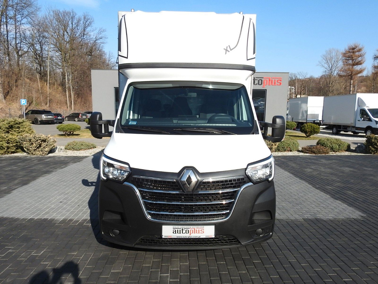 Renault MASTER PRITSCHE PLANE 10 PALETTEN WEBASTO - Curtain side van: picture 5 Renault MASTER PRITSCHE PLANE 10 PALETTEN WEBASTO - Curtain side van: picture 5