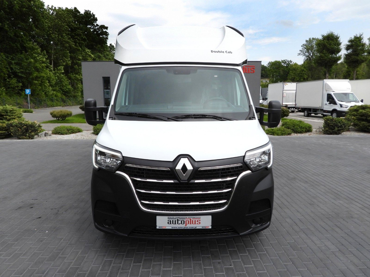 Renault MASTER PRITSCHE PLANE 8 PALETTEN WEBASTO A/C - Curtain side van, Combi van: picture 5 Renault MASTER PRITSCHE PLANE 8 PALETTEN WEBASTO A/C - Curtain side van, Combi van: picture 5