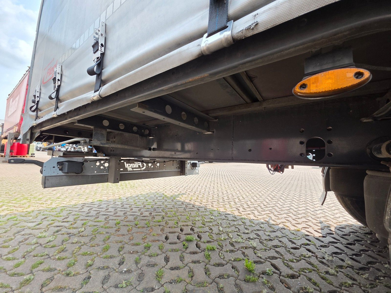 Curtainsider semi-trailer Fliegl SZS320 / Hubdach / EDSCHA / Mega: picture 22