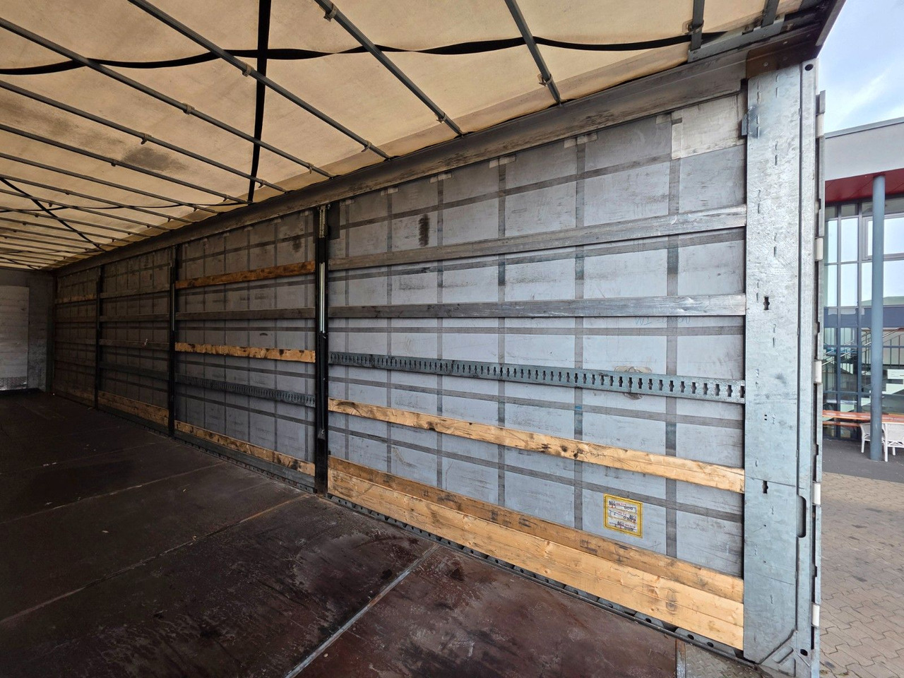 Curtainsider semi-trailer Fliegl SZS320 / Hubdach / EDSCHA / Mega: picture 16