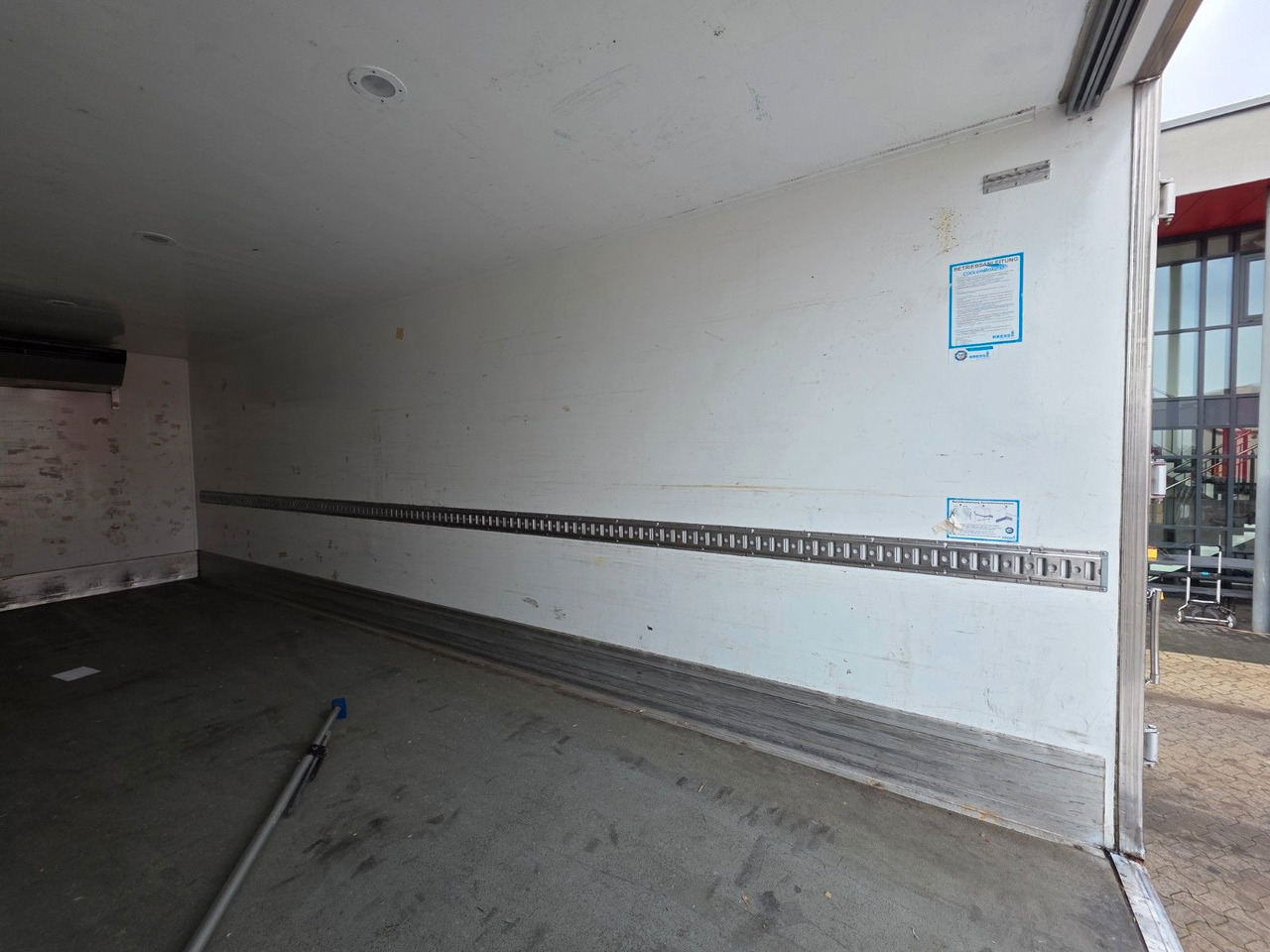 Refrigerator truck Iveco Eurocargo 180-320 / Ldbw / Thermo King: picture 14