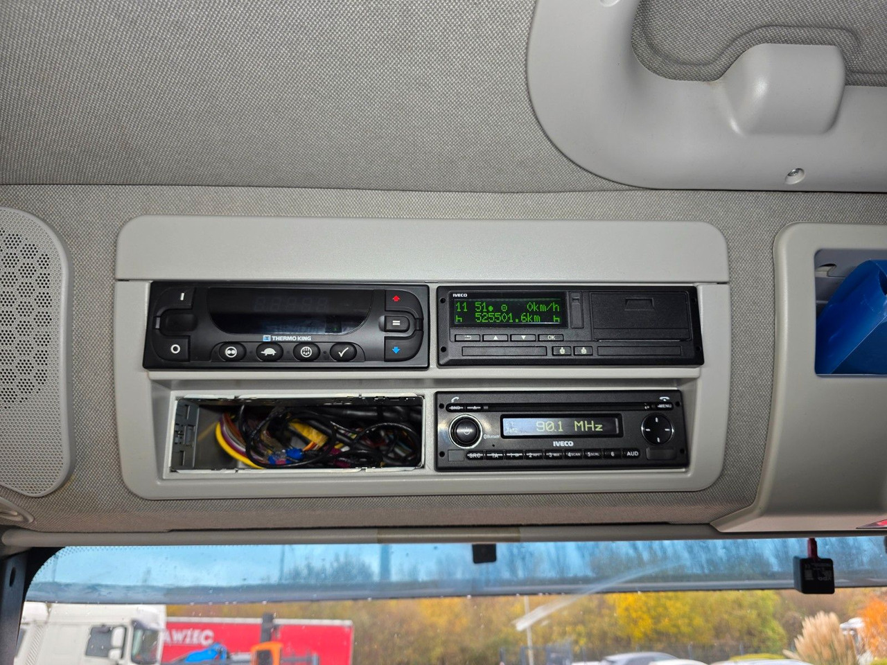 Refrigerator truck Iveco Eurocargo 180-320 / Ldbw / Thermo King: picture 35