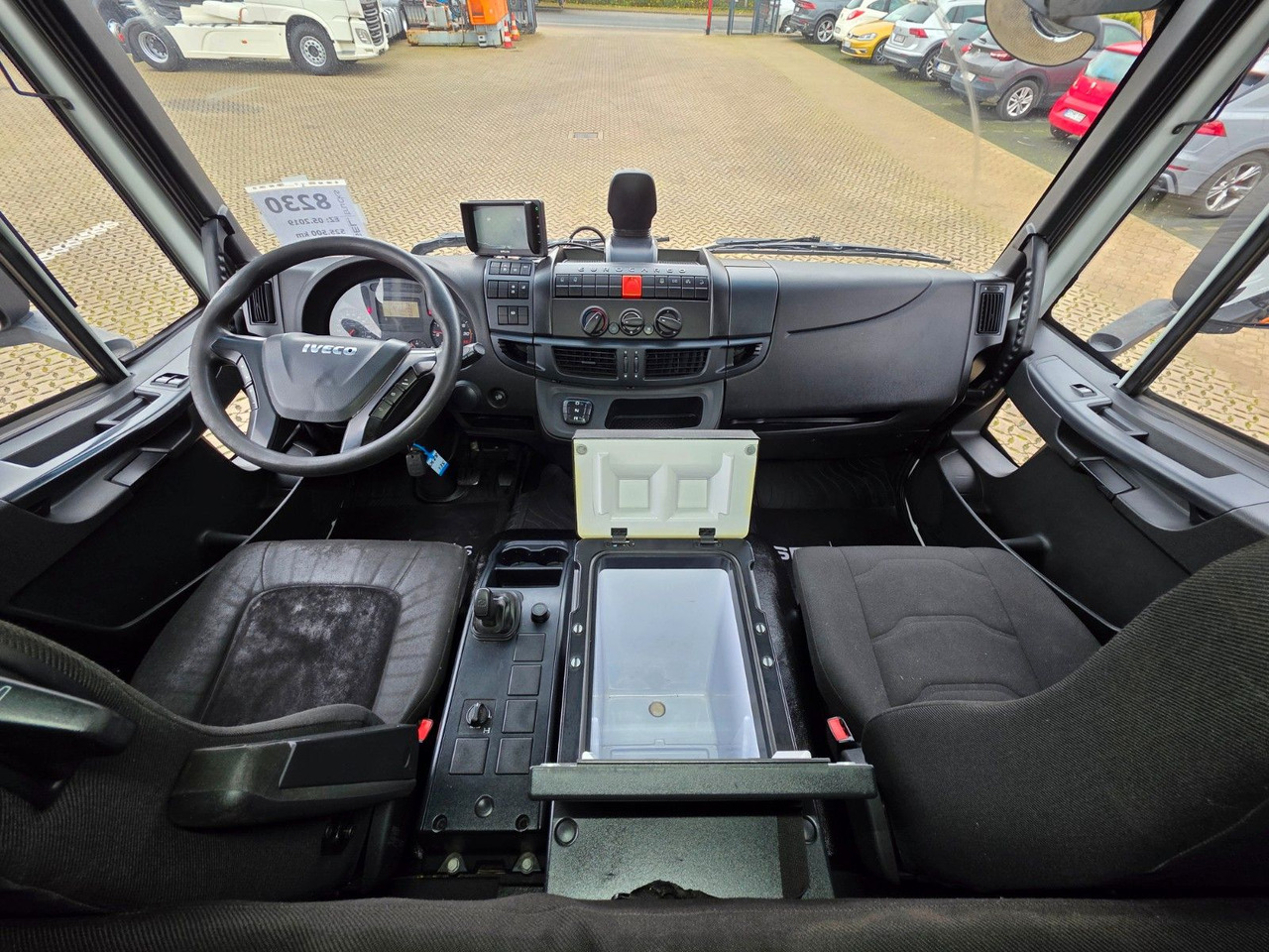 Refrigerator truck Iveco Eurocargo 180-320 / Ldbw / Thermo King: picture 36