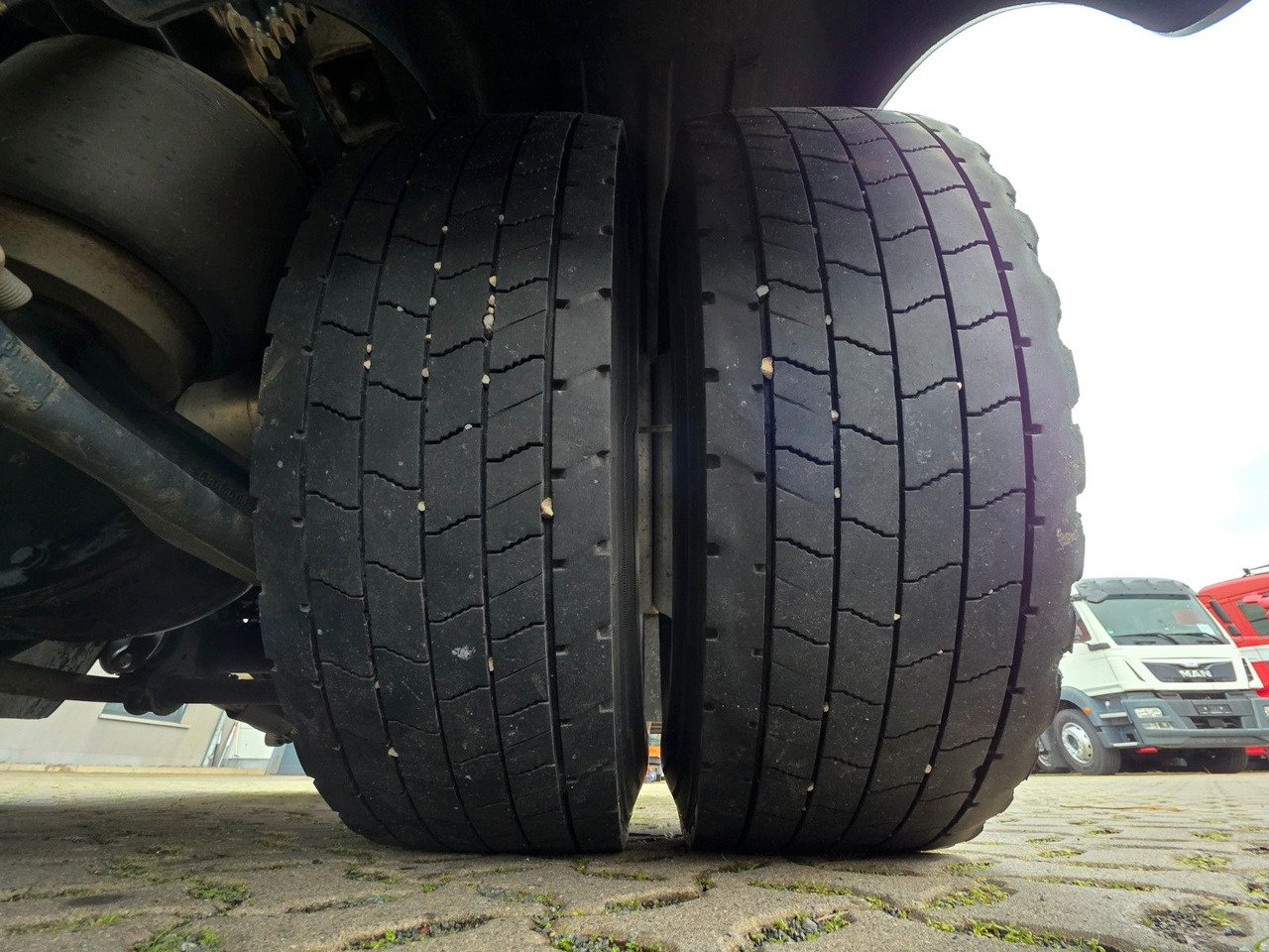 Refrigerator truck Iveco Eurocargo 180-320 / Ldbw / Thermo King: picture 47