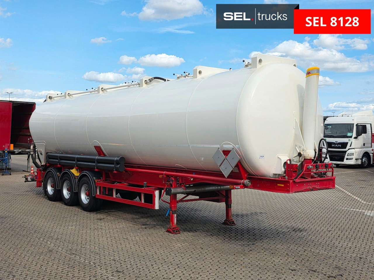 Kässbohrer XS / Kippsilo / 60 m3 / ADR AT - Silo semi-trailer: picture 3 Kässbohrer XS / Kippsilo / 60 m3 / ADR AT - Silo semi-trailer: picture 3