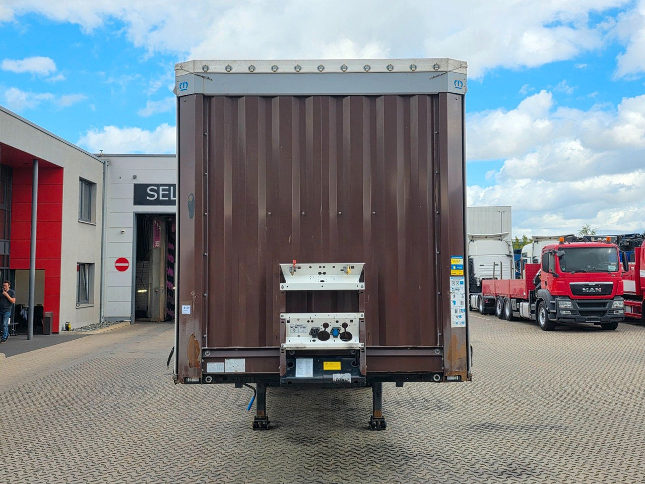 Krone SD / 2 Liftachsen - Curtainsider semi-trailer: picture 4 Krone SD / 2 Liftachsen - Curtainsider semi-trailer: picture 4