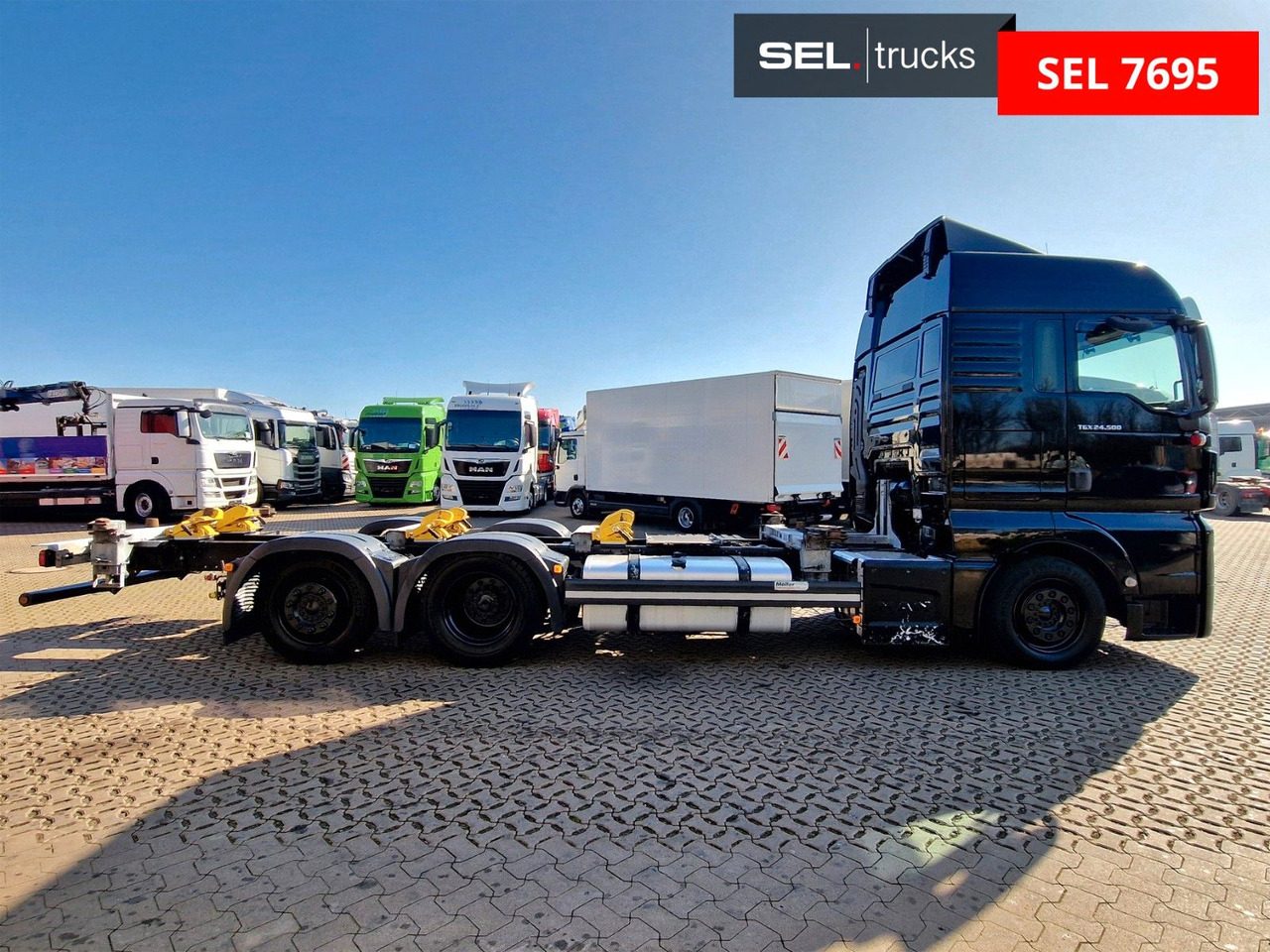MAN TGX 24.500 6X2-2 LL-U / Intarder / Xeno / LOW KM - Container transporter/ Swap body truck: picture 4 MAN TGX 24.500 6X2-2 LL-U / Intarder / Xeno / LOW KM - Container transporter/ Swap body truck: picture 4