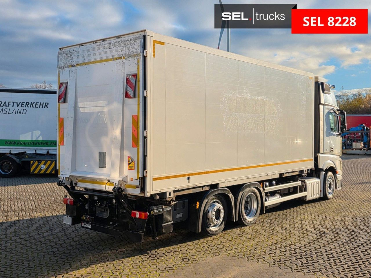 Mercedes-Benz Actros 2542 / Retarder/ Ldbw/Lenkachse/BDF - Container transporter/ Swap body truck: picture 5 Mercedes-Benz Actros 2542 / Retarder/ Ldbw/Lenkachse/BDF - Container transporter/ Swap body truck: picture 5