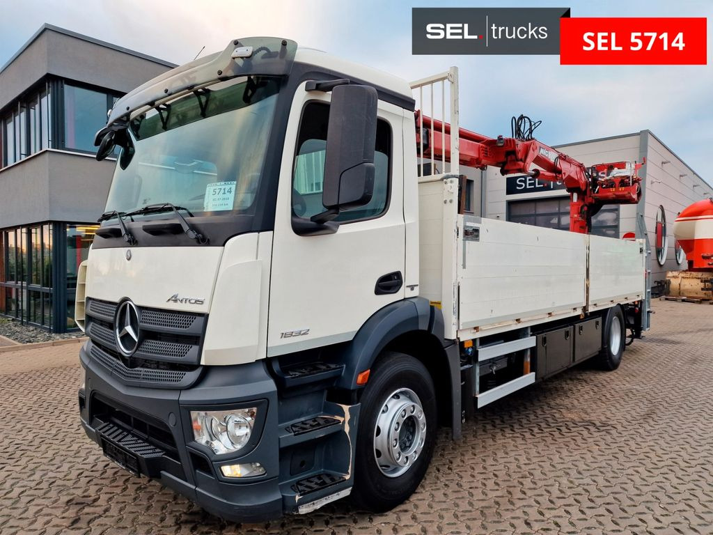 Mercedes-Benz Antos 1832 / MKG Kran - Dropside/ Flatbed truck, Crane truck: picture 2 Mercedes-Benz Antos 1832 / MKG Kran - Dropside/ Flatbed truck, Crane truck: picture 2