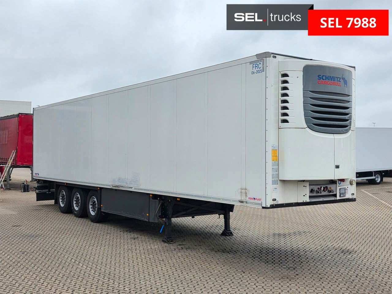 Schmitz Cargobull SKO 24/L 13.4 FP COOL V7 / FRC 06.2025 / Liftach - Refrigerator semi-trailer: picture 3 Schmitz Cargobull SKO 24/L 13.4 FP COOL V7 / FRC 06.2025 / Liftach - Refrigerator semi-trailer: picture 3