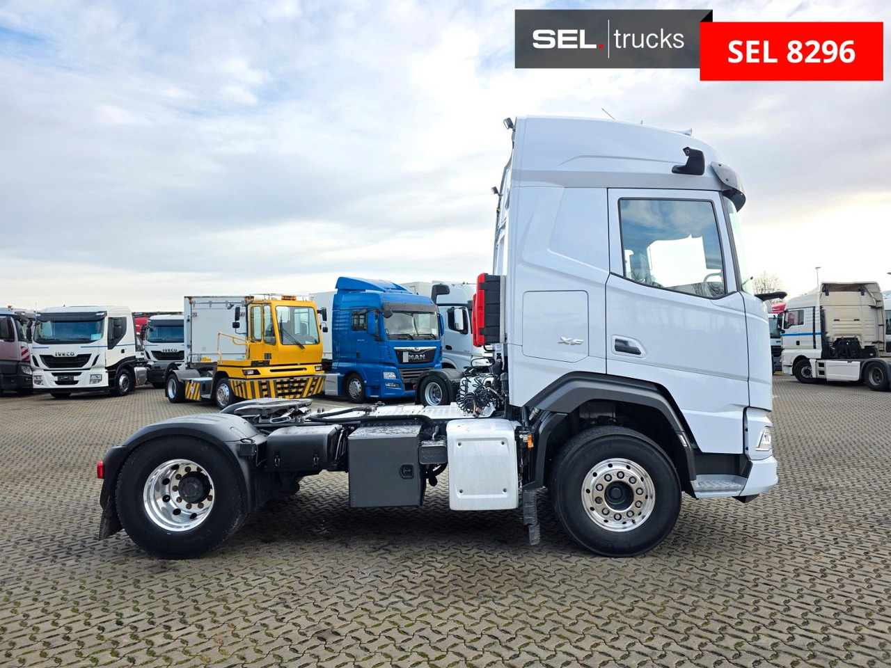 DAF XF 450 FT / PTO / Kipphydraulik / ADR / 6E - Tractor unit: picture 4 DAF XF 450 FT / PTO / Kipphydraulik / ADR / 6E - Tractor unit: picture 4