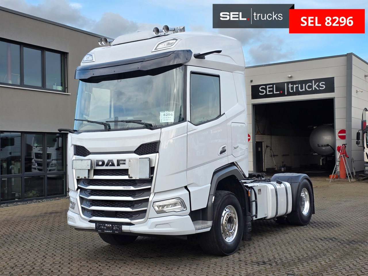 DAF XF 450 FT / PTO / Kipphydraulik / ADR / 6E - Tractor unit: picture 1 DAF XF 450 FT / PTO / Kipphydraulik / ADR / 6E - Tractor unit: picture 1