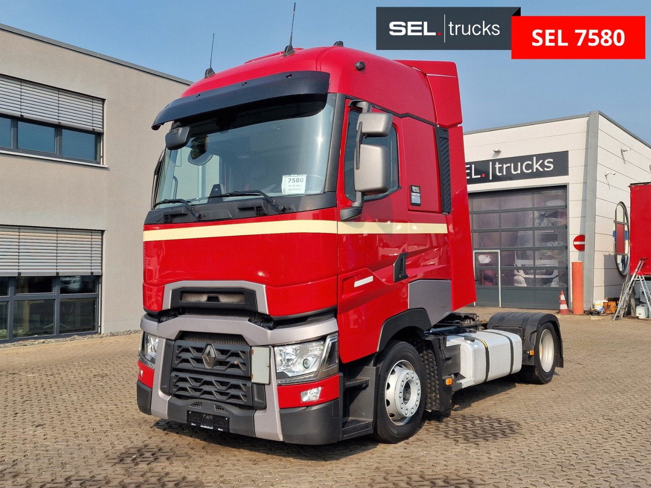 Renault T 520 High / 2 Tanks / Standklima / 6E - Tractor unit: picture 1 Renault T 520 High / 2 Tanks / Standklima / 6E - Tractor unit: picture 1