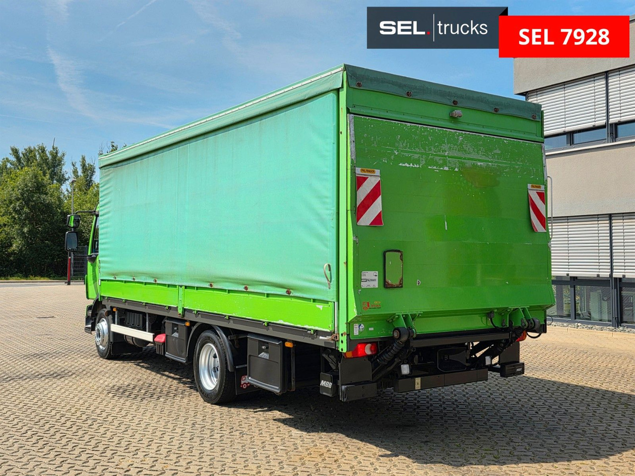Curtainsider truck Volvo FL 240: picture 7 Curtainsider truck Volvo FL 240: picture 7
