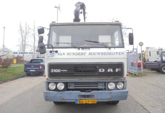 DAF 2100 TURBO - Dropside/ Flatbed truck: picture 2 DAF 2100 TURBO - Dropside/ Flatbed truck: picture 2