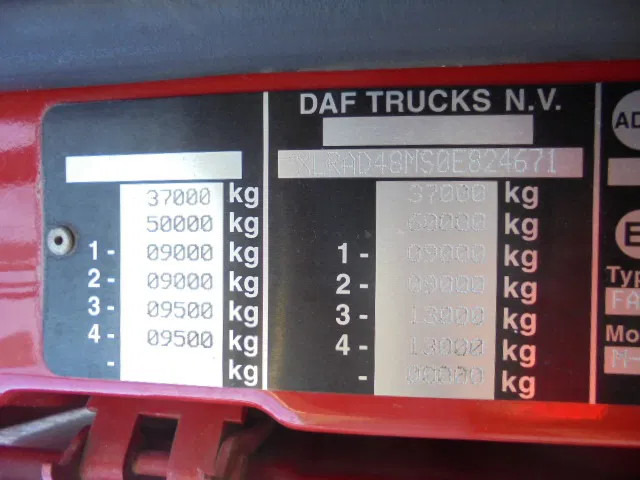 Hook lift truck DAF XF 105 410 FAD 8X4 STEEL SUSPENSION: picture 17