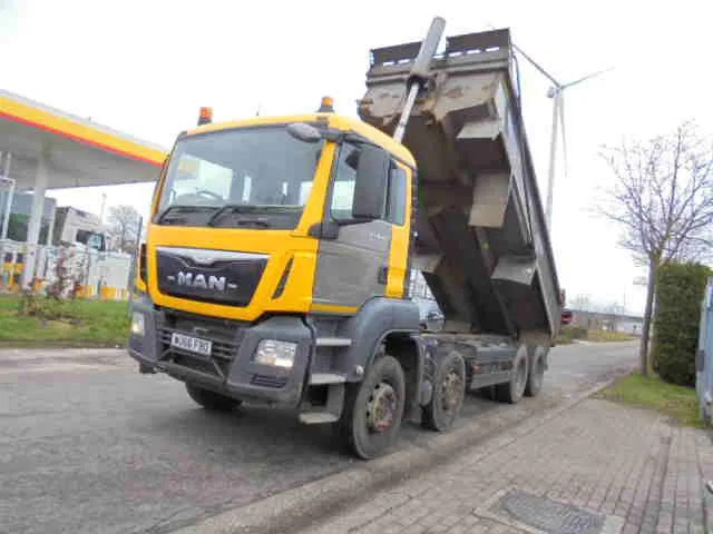 MAN TGS 35.400 8X4 RHD - Tipper: picture 4 MAN TGS 35.400 8X4 RHD - Tipper: picture 4
