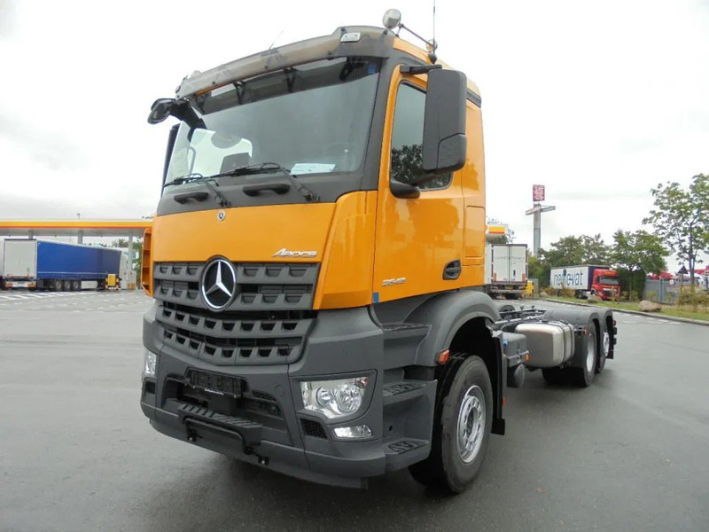 New Cab chassis truck Mercedes-Benz Arocs 2848 6X2 NEW DEMO: picture 9
