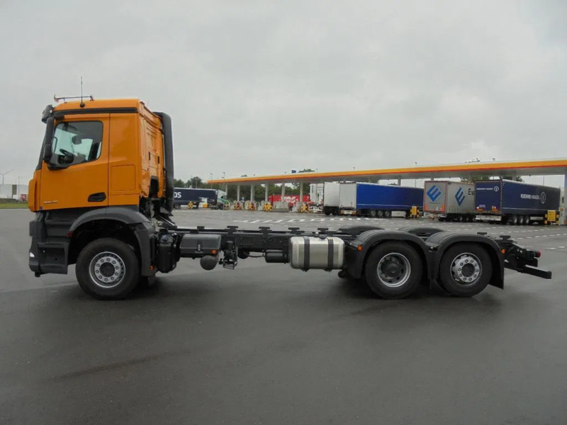 New Cab chassis truck Mercedes-Benz Arocs 2848 6X2 NEW DEMO: picture 13