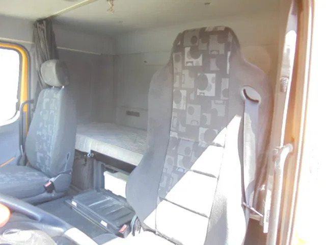 Vacuum truck Mercedes-Benz Axor 2540 + HAMMELMAN DEUTZ: picture 13